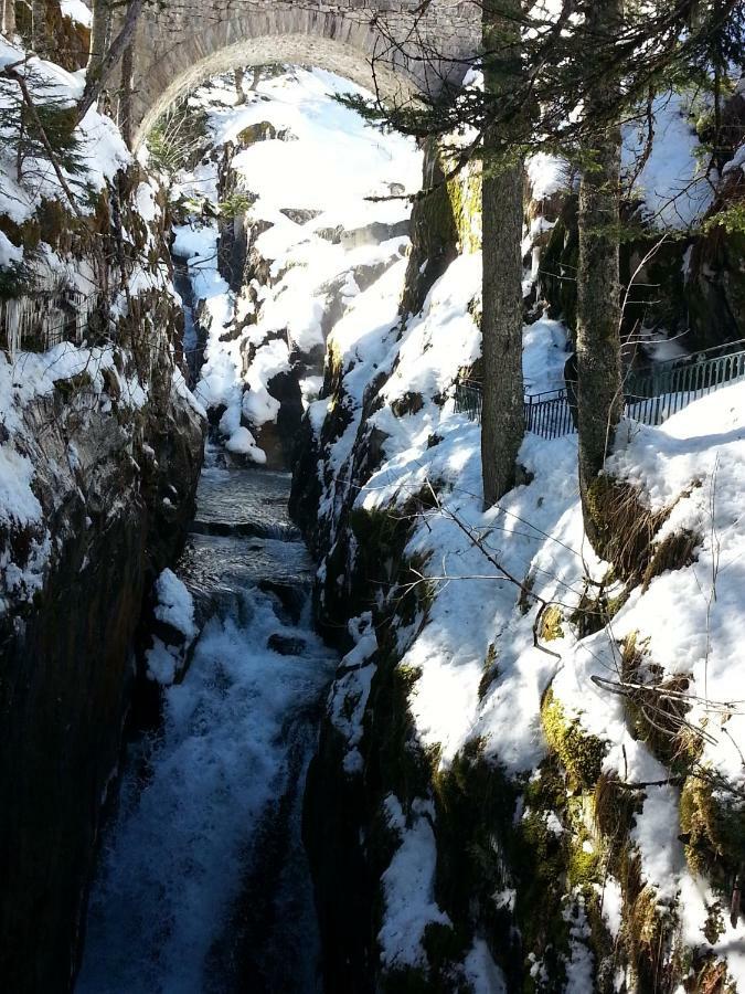Vacances Perennes Cauterets Bagian luar foto